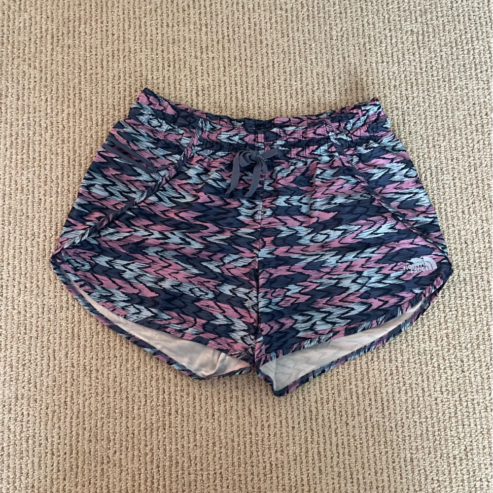 The North Face Purple & Blue Pattern Athletic Shorts Size M
